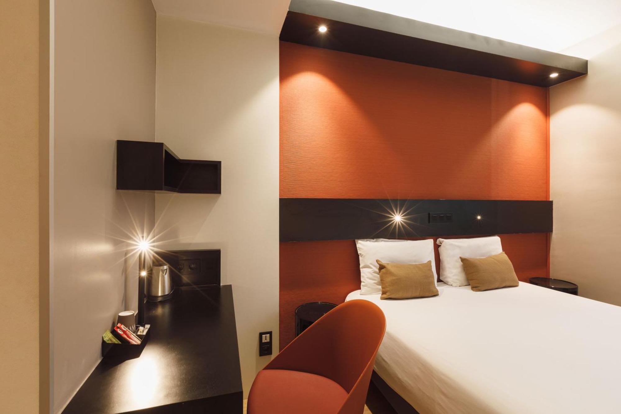 Hotel De Noailles 3*